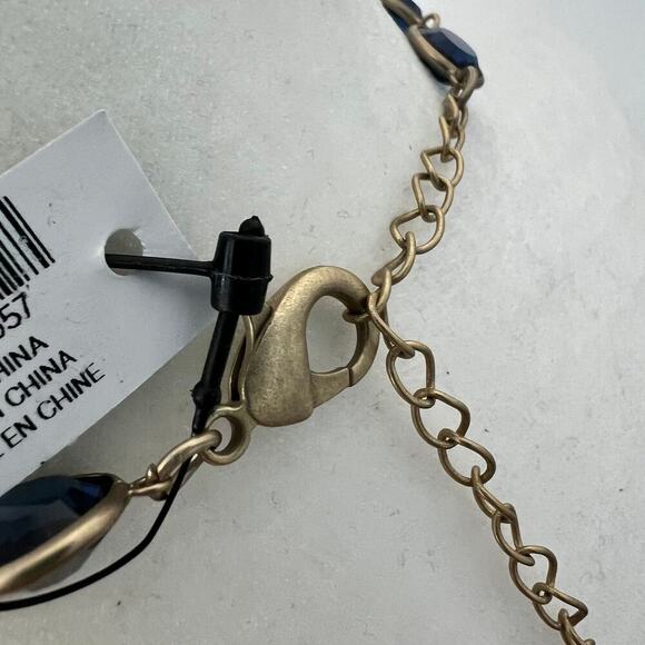 New with tags Chico's Lariat Royal Blue Faceted Gold Tone Station Necklace - Picture 4 of 6